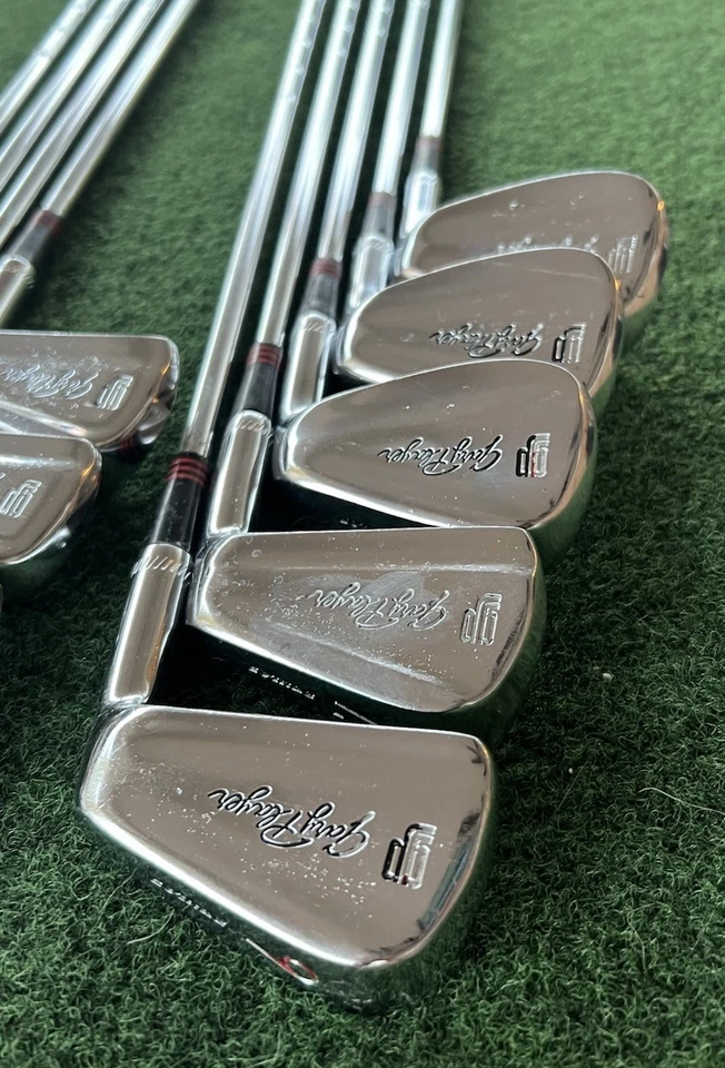 Rare Great Condition Gary Player Dunlop Iron Set 2-9 Iron And PW All Original - Image 4 of 4