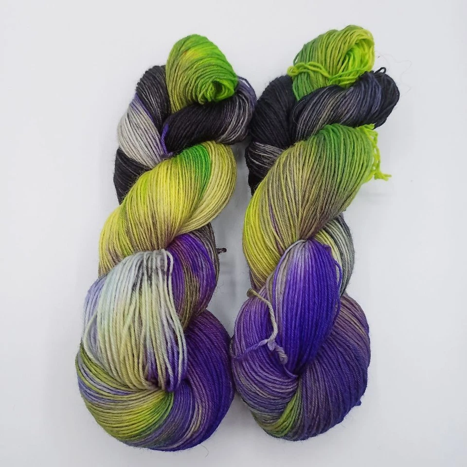 (9,90€/100 g) handgefärbte Sockenwolle 4 fach Färbung Polar Light 27 Neon Farben - Bild 4 von 4