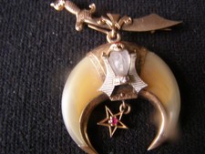 Rare Antique Masonic Shriner Claw 14k Gold Pin Brooch - Post Potentate Medal