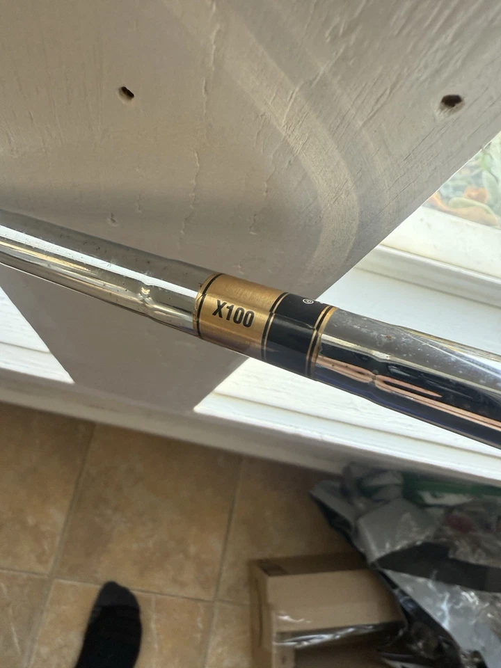 Controlador TaylorMade R540 7,5° Tour Issue? Eje de acero Dynamic Gold X100 diestro Foto 4 de 4