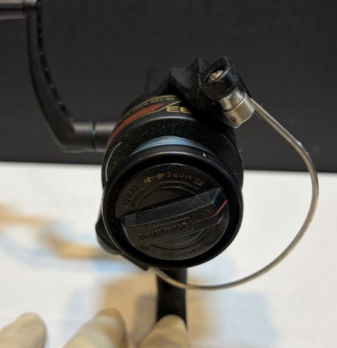 Vintage Silstar FT33 Grahite Spinning Fishing Reel Works Great - 第 3/9 張圖片