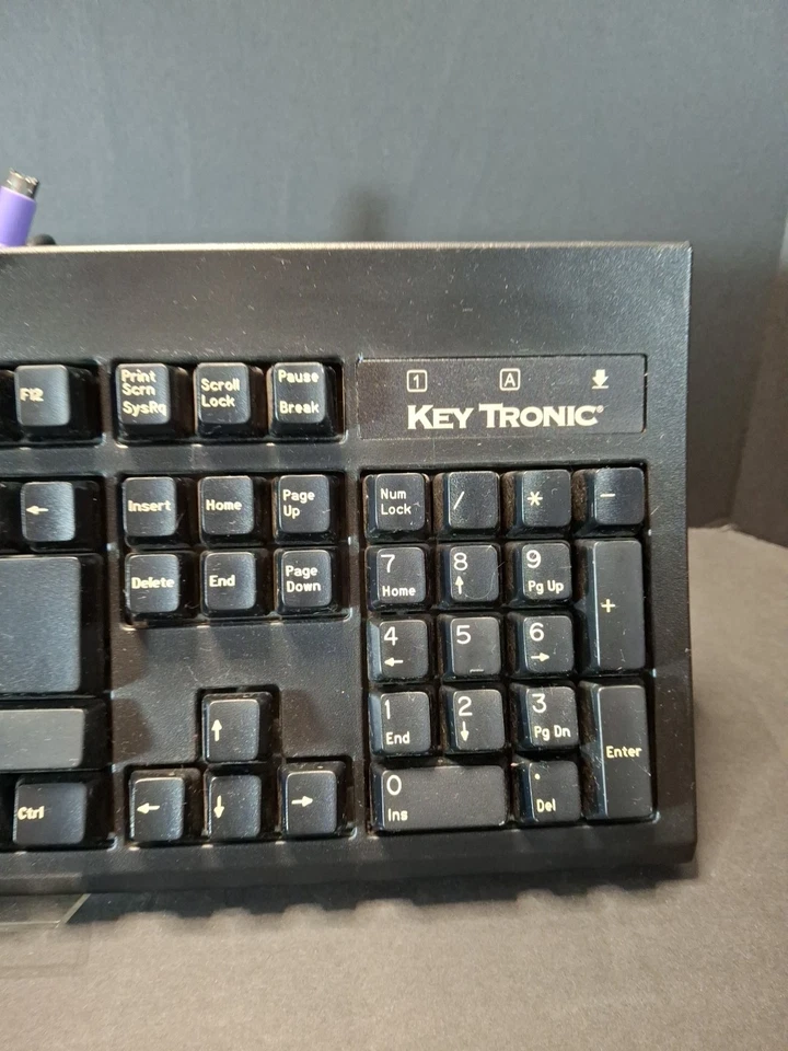 Vintage Keytronic E06101D201B-C Wired Keyboard K4 - Image 4 of 4