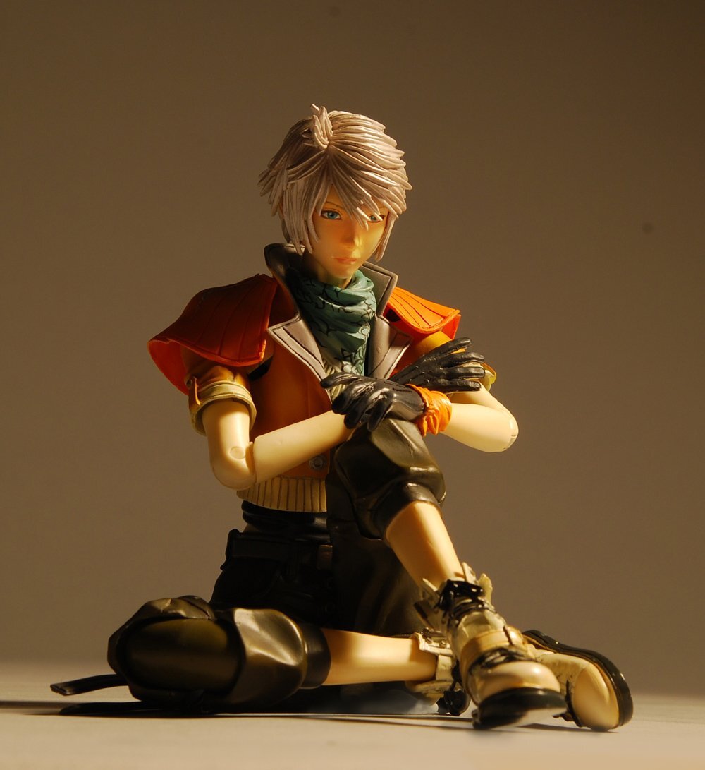 FINAL FANTASY XIII PLAY ARTS フィギュア Amazon.com: FINAL FANTASY XIII PLAY ARTS Kai : Hope Estheim
