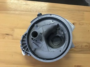 Pumpentopf Ablaufpumpe Drehschiebrer Wasserweiche  S51N69X3EU/85  NEFF Bosch