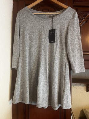 ladies grey thin jumper size 12 from M 
