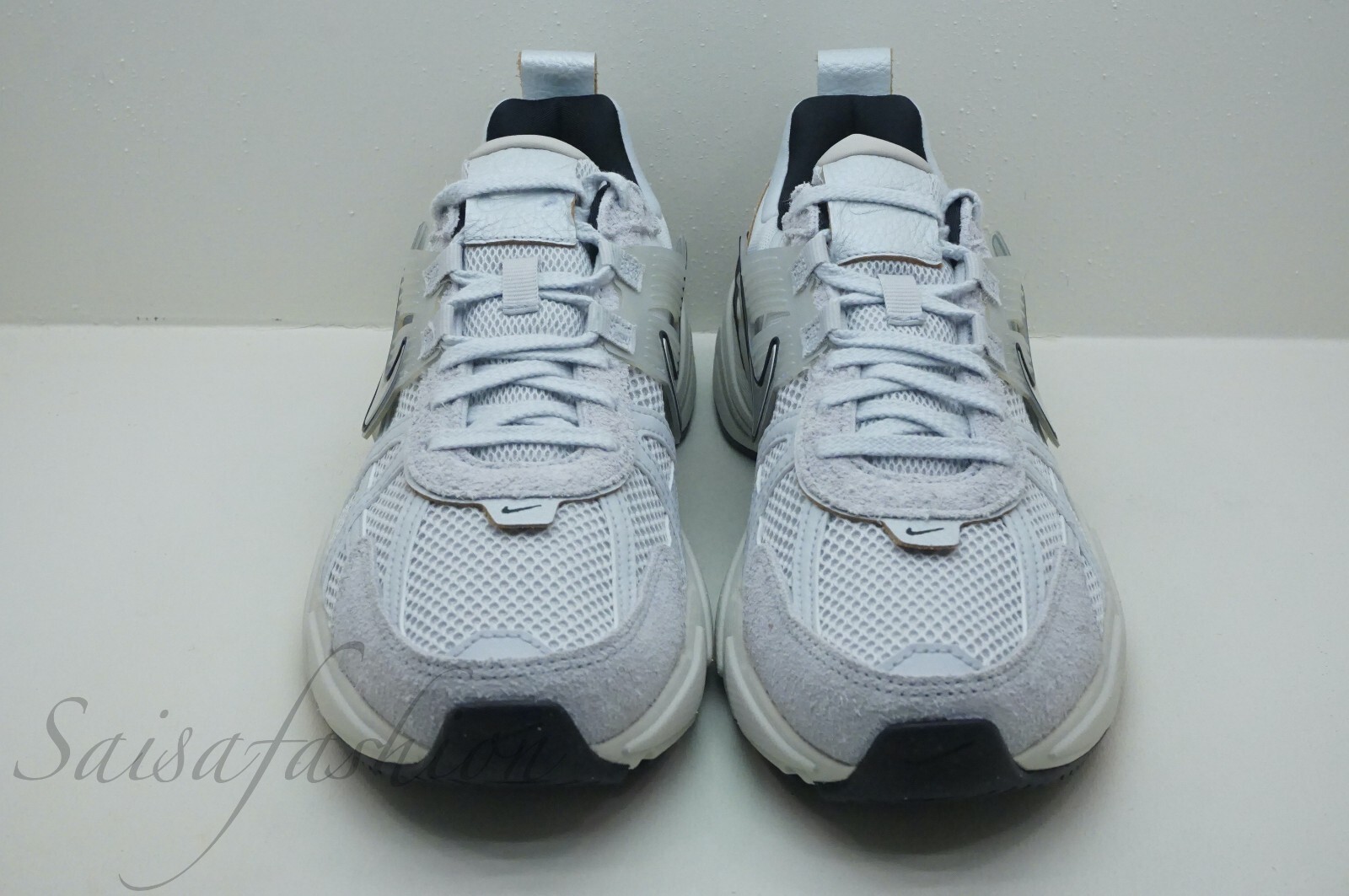 Nike V2K Run Pure Platinum Chrome FN6703-002 Women's Sz 10