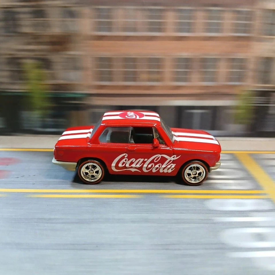 Matchbox 1969 BMW 2002 Red COCA COLA (WANGSTAR CUSTOM) Limited REAL RIDERS - Image 2 of 4