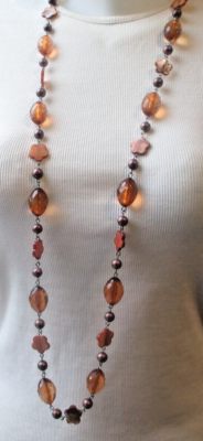 Collier Sautoir Perles Résine Orange à Facettes Marron - Vintage, état Impeccable