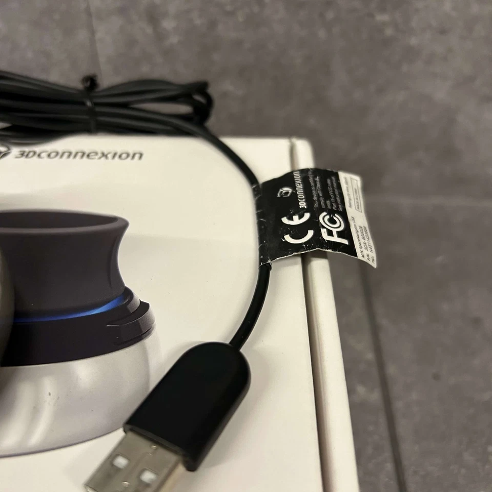 3Dconnexion SpaceMouse Compact USB – Mouse 3D Professionale CAD Design - Fusion - Immagine 3 di 3