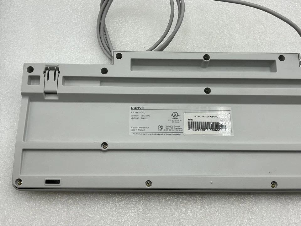 Sony Vaio PCVA-KB4P/U PS/2 Wired Computer Keyboard New Vintage Gaming - Image 4 of 4