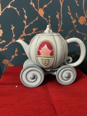Disney Cinderella Teekanne/ Teapot Kutsche/ Carriage