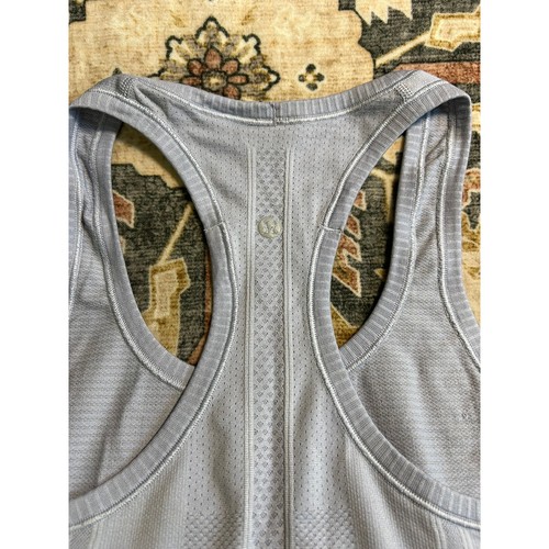 Lululemon Swiftly Tech Racerback Tank Top Light Blue Gray Women's Size 6 - Picture 6 of 7