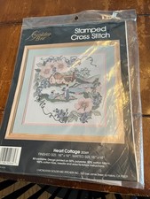 GOLDEN BEE STAMPED CROSS STITCH KIT HEART COTTAGE14 X 14