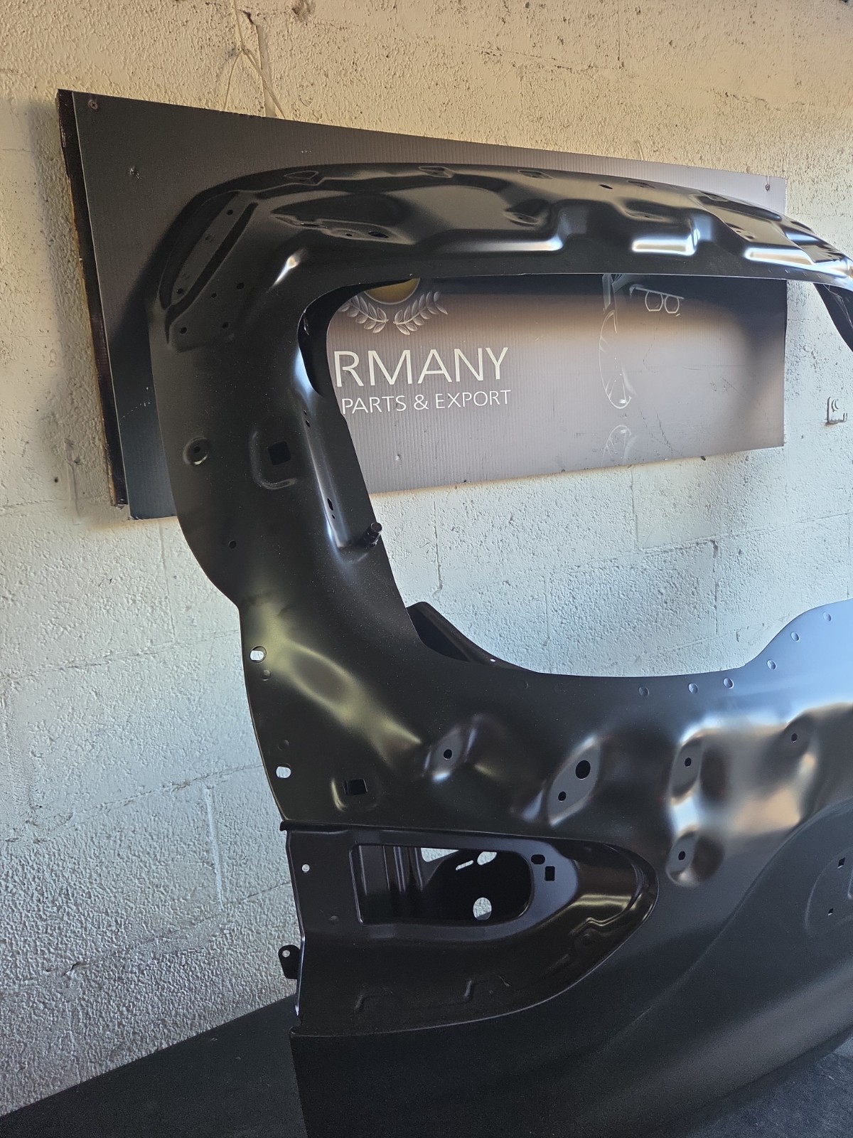 Maserati Grecale 2023-2025 Rear Lid P/N 673016782