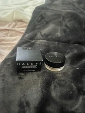 Haleys Reveal Mousse Makeup 