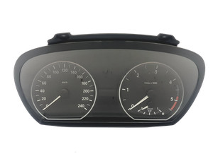 Tacho Kombiinstrument BMW 1 E87 9166821-01 1024952-84 33053