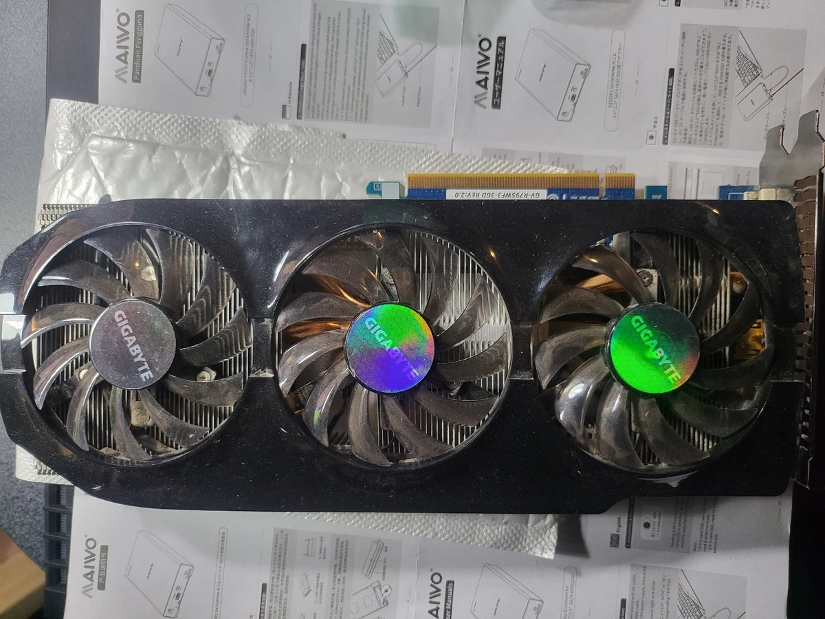 AMD Radeon HD 7950 DirectCUⅡ 3GB GDDR5 Sapphire AMD Radeon HD 7950 Graphic Card, 3 GB GDDR5