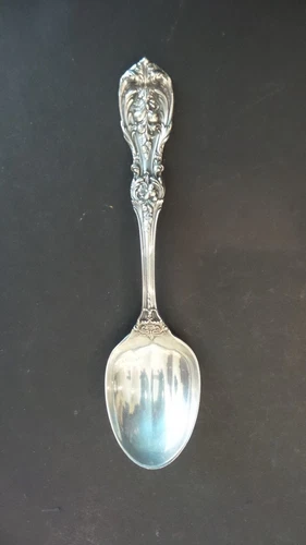REED & BARTON STERLING SILVER "FRANCIS I" SUGAR SPOON, OLD MARK, 45 grams