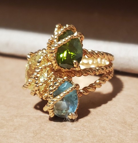 Bague de costume triple bande or 24 carats pierres précieuses simulées allure scintillante taille 8 🔥🔥 - Photo 1/23