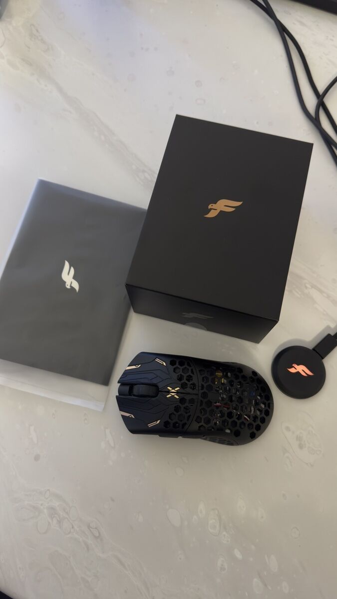 Finalmouse UltralightX - GUARDIAN - LION (MEDIUM) | eBay Finalmouse UltralightX - GUARDIAN - LION (MEDIUM) | eBay