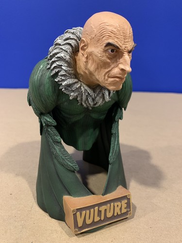Vulture Bust Art Asylum ROGUES GALLERY MARVEL SPIDER-MAN - Picture 3 of 11