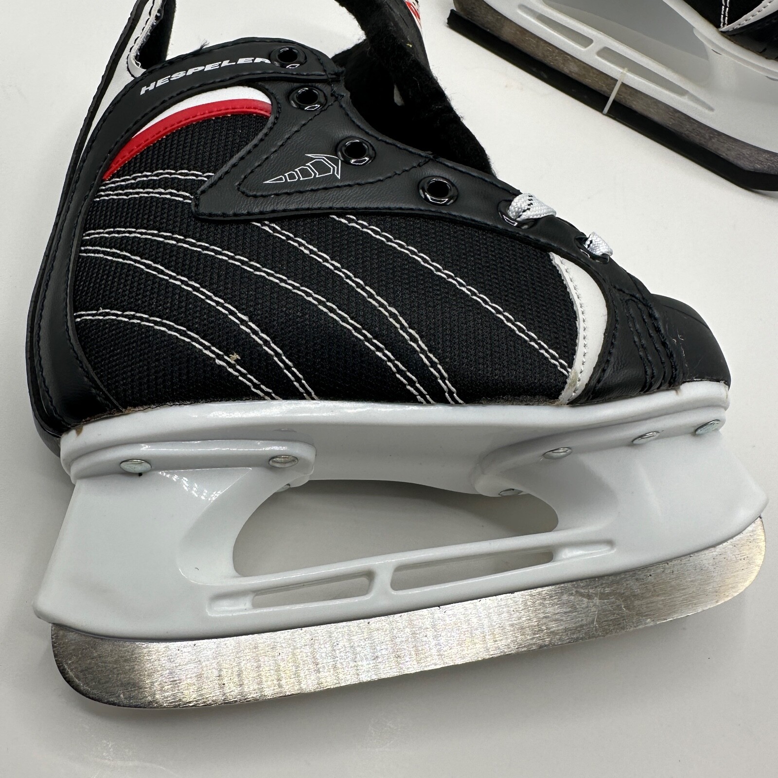 Hespeler Youth Size 13Y LaceUp Black Ice Hockey Skates eBay