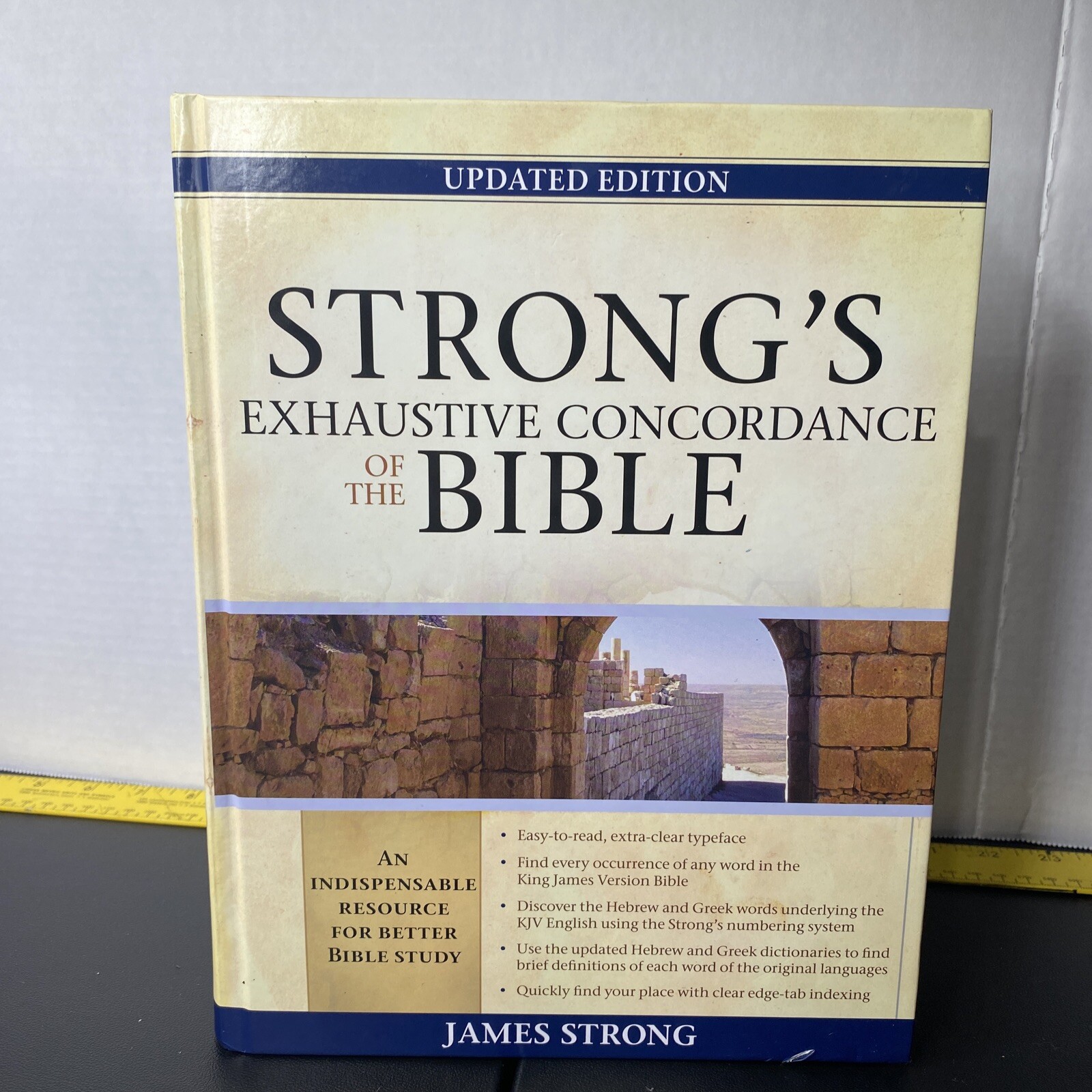 Strongs Exhaustive Concordance of the Bible (Facets) - Hardcover - ACCEPTABLE