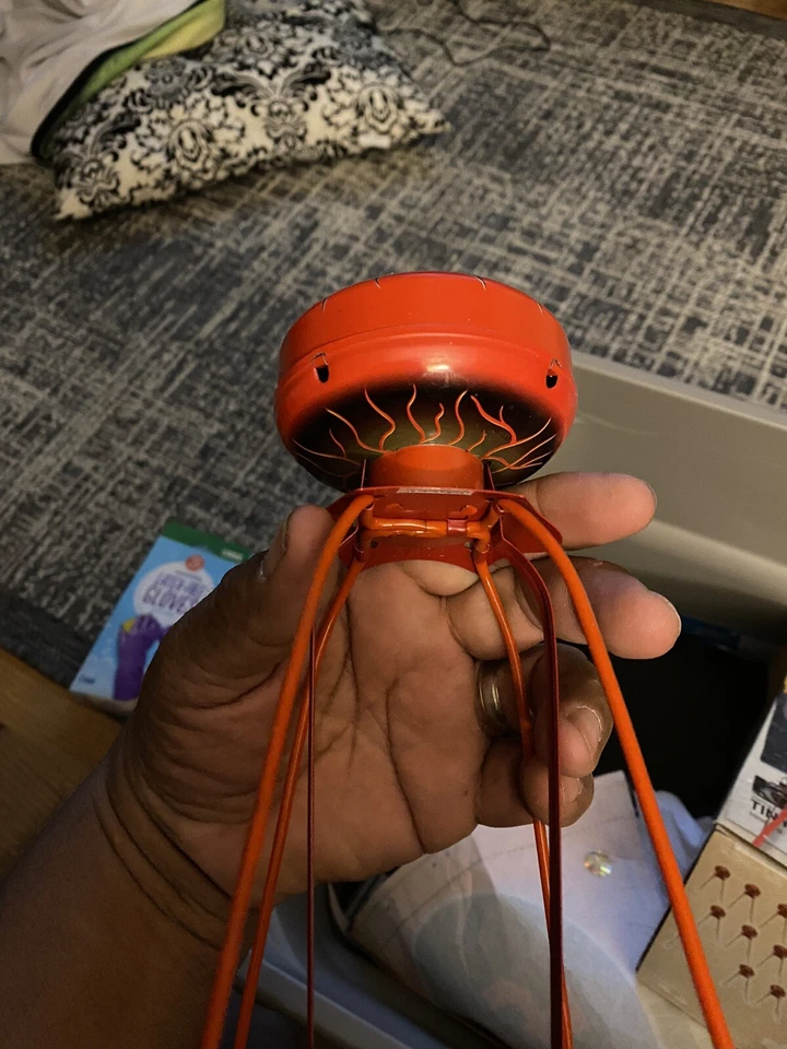 Juguete de cuerda de hojalata Schylling Martian Invader Collector Series con llave caja ORG funciona  Foto 4 de 4