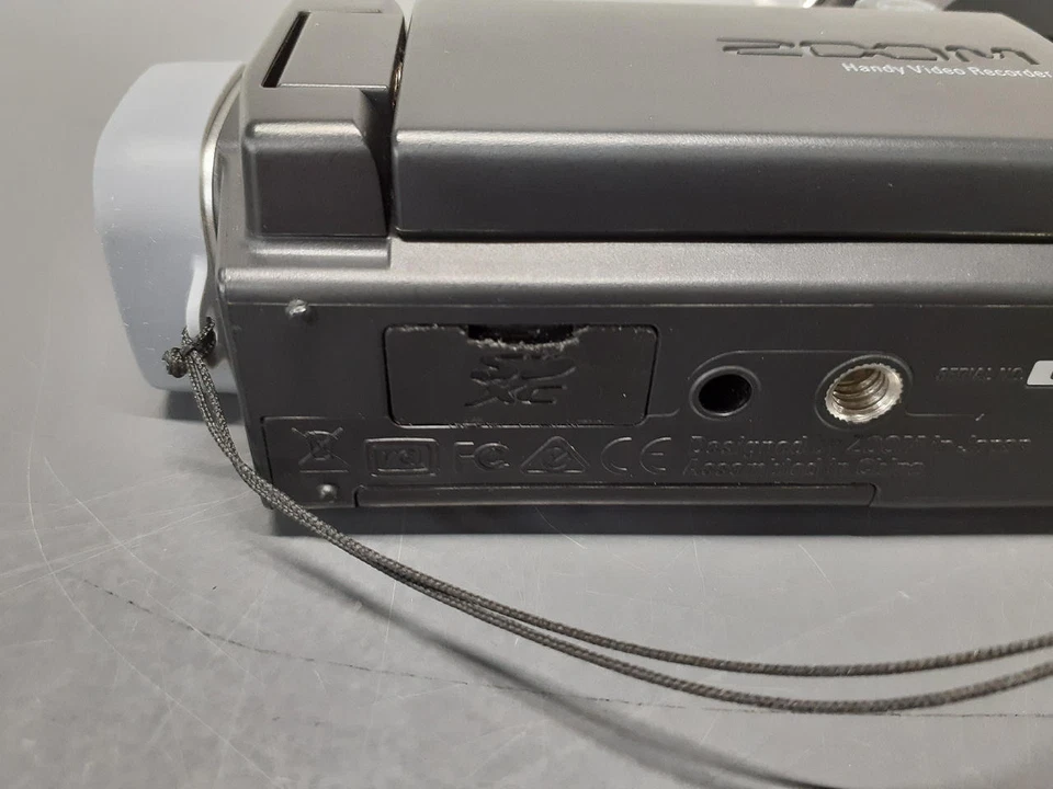 Beautiful Used Zoom Handy Video Recorder Q8 HD 4 Track Audio Recorder From Japan - Image 4 of 4