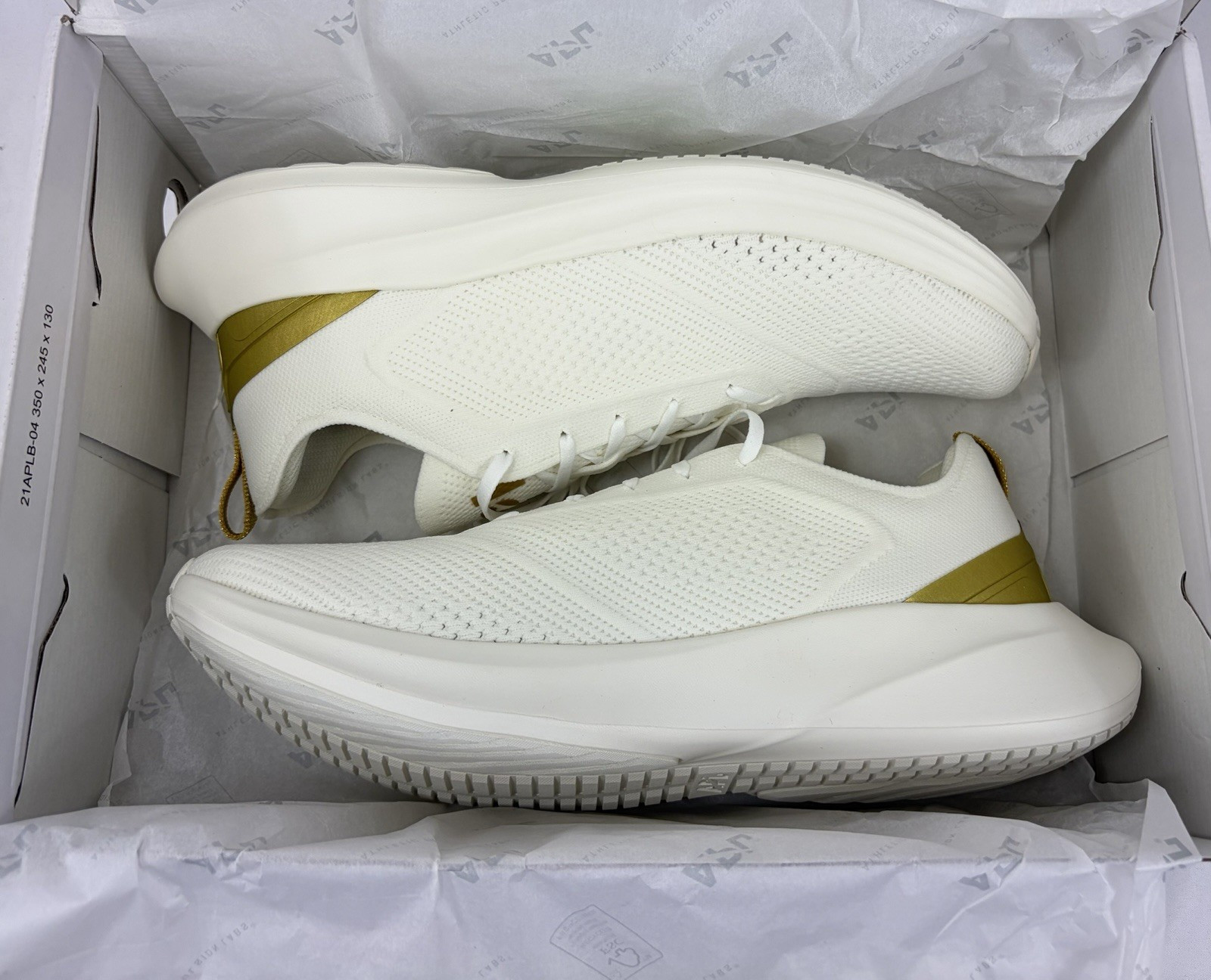 Athletic Propulsion Labs Techloom Dream Shoes Ivory/Metallic Gold Men's 10.5 NIB