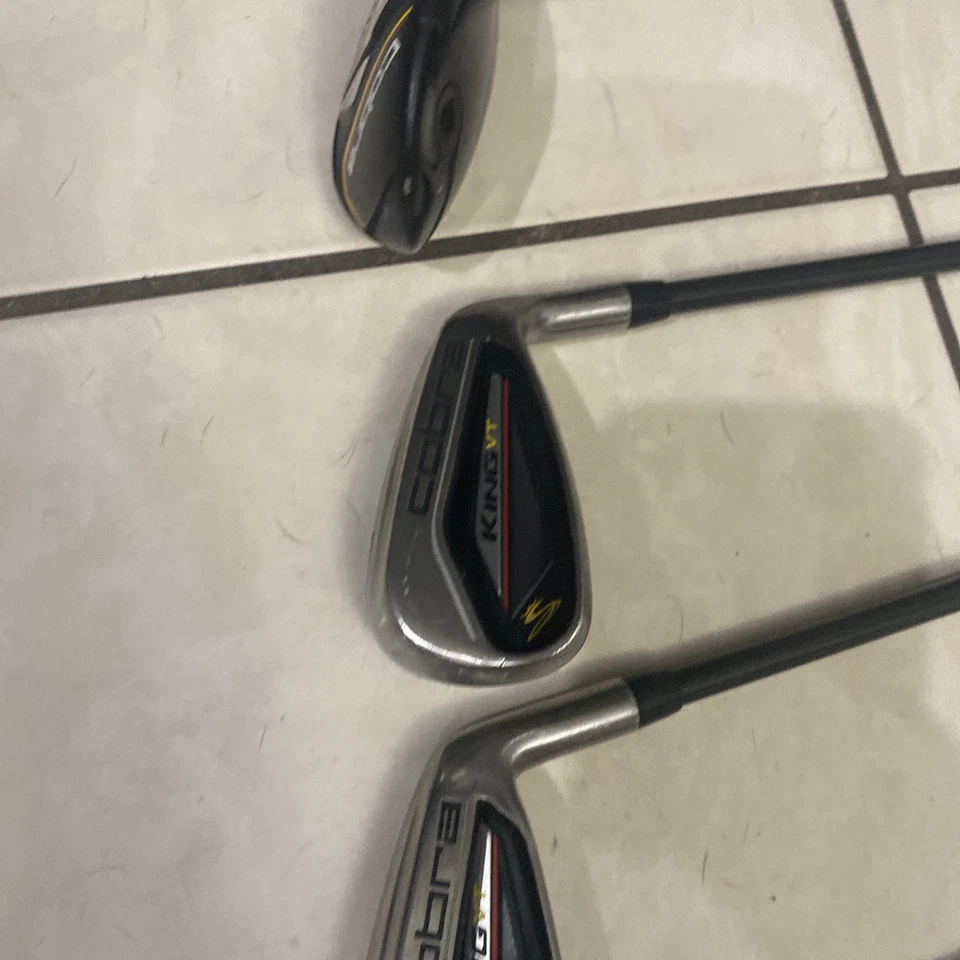 Set Of 4 Cobra King VT Teen Iron Youth Flex Graphite, Right Handed 6 9 8 Hybrid - Image 2 of 4