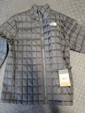 The North Face Thermoball Jacket Black Full Zip Ultralight Puffer Men’s Medium 