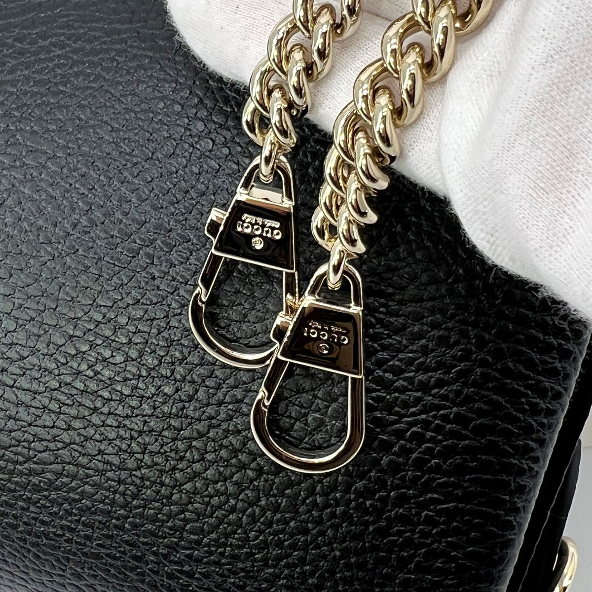 NEW GUCCI Interlocking GG Black Leather Small Crossbody