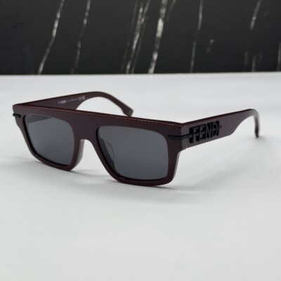 FENDI FE40091U 5457E サングラス アジアンフィット Fendi Fendigraphy Fe40091u Men Black Rectangle Sunglasses – Otticanet