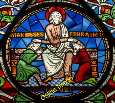 Photo 6x4 Detail, Stained glass window (s.XXXVII), Lincoln Cathedral Jaco c2014