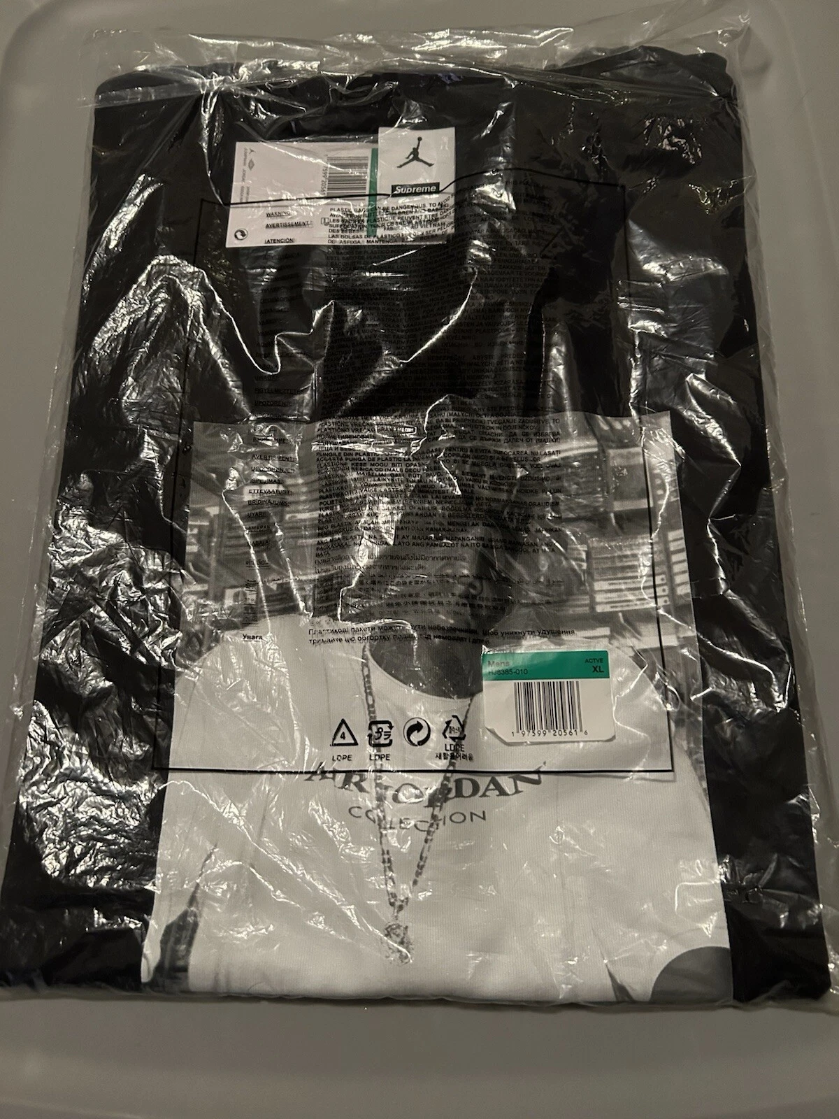 Tee shirt noir manches courtes Supreme x Jordan Biggie FW24 avec étiquettes XL