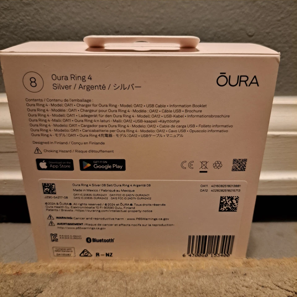 Oura Ring 4th Gen Smart Activity Tracker Size 8, Brushed Silver, New - Image 2 of 2