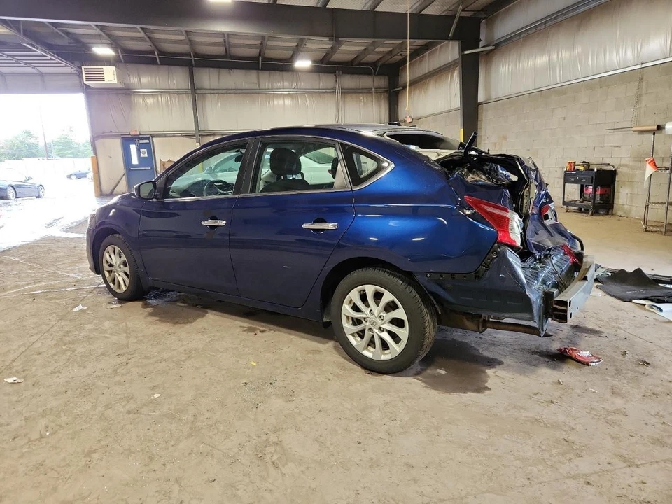 Used Front Left Door Assembly Front fits: 2019 Nissan Sentra electric Front Left Foto 3 de 4