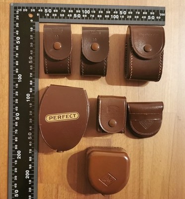 Kleines Konvolut mit Aufbewahrungstaschen für altes Kamerazubehör (Leder) *L@@K*