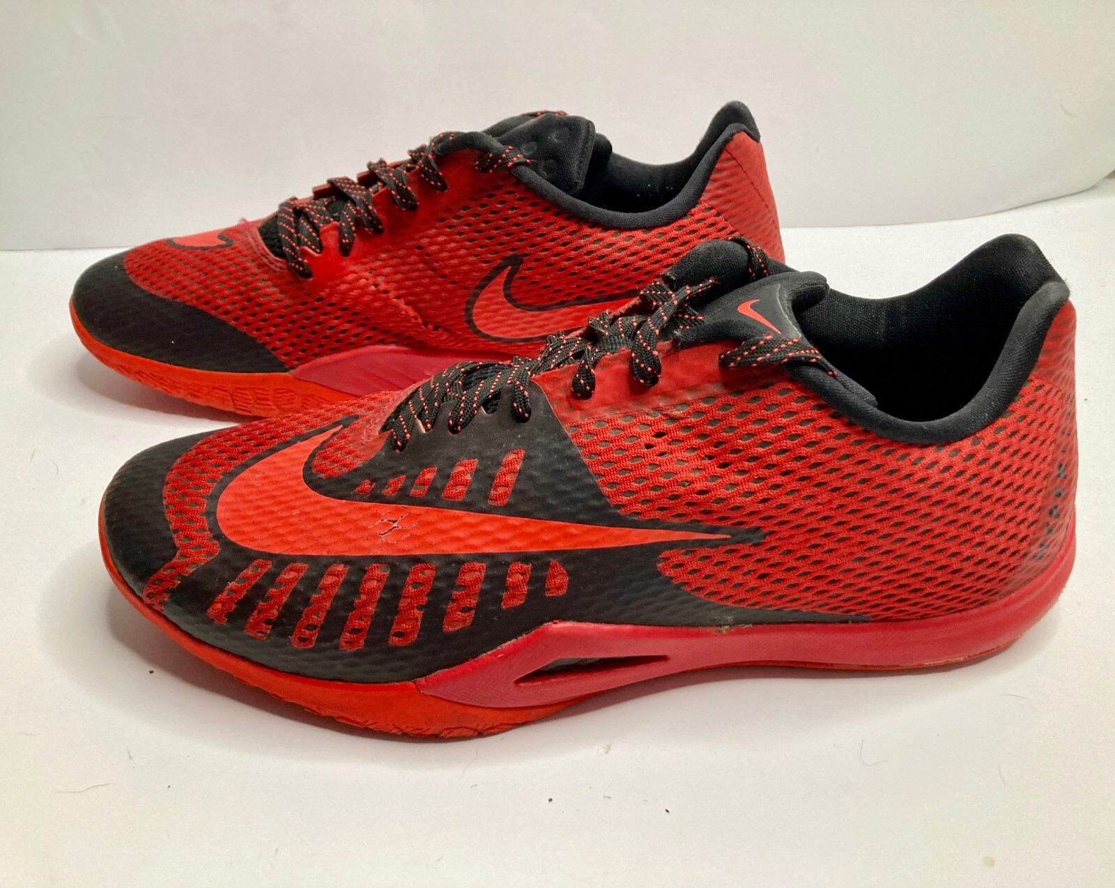 Nike HyperLive Red Athletic Basketball Shoes Sneaker … Gem