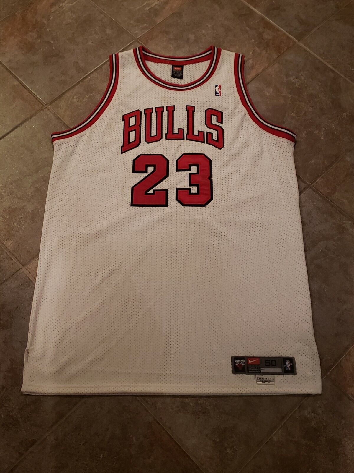 Michael Jordan White Chicago Bulls Throwback Jersey – Best Sports