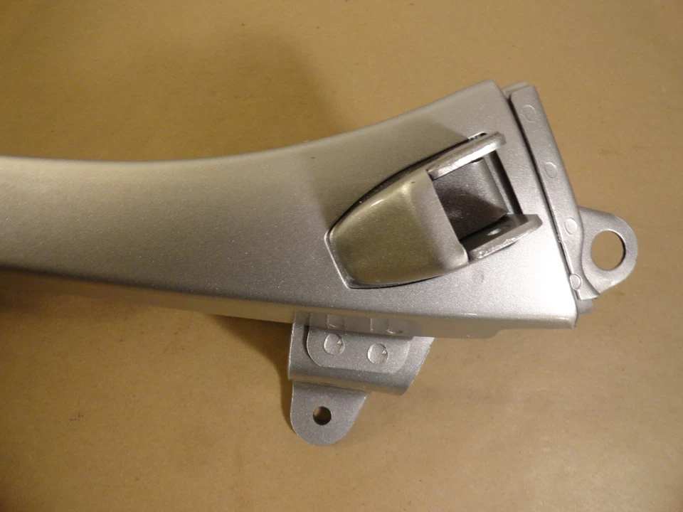 正品本田 50614-KG8-000ZC 1983 - 1984 NH80 NH125 AERO 地板左银色 — 第 3/4 张图片