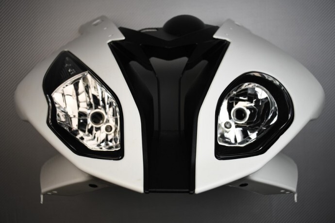 Face avant brute avec optique pour préparer votre BMW S1000RR à la piste