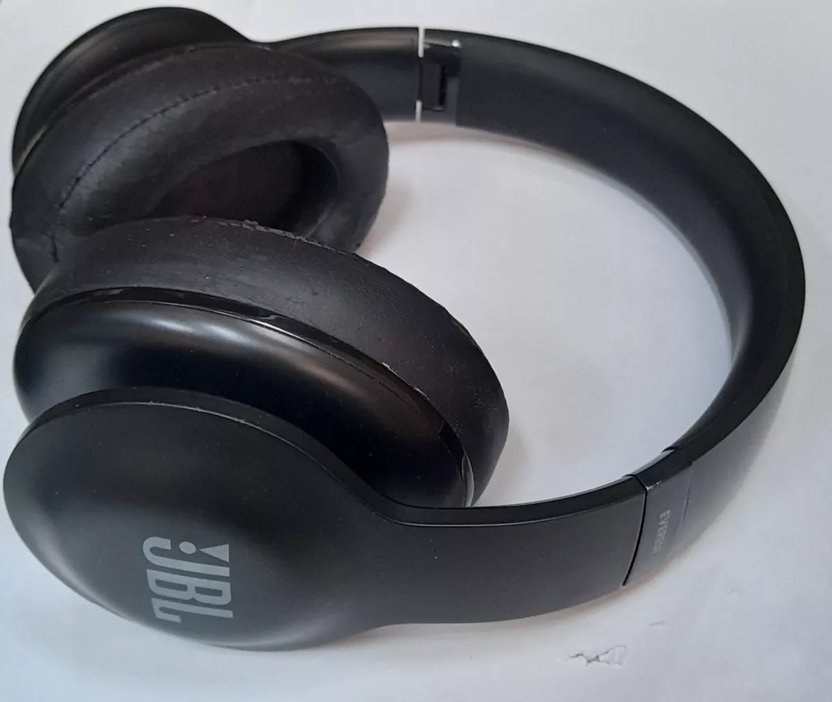 JBL Everest Elite 700 Over Ear High Performance Headphones Black