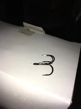 500 #2 EXCALIBUR Tx3 SHORT SHANK TREBLE HOOKS BLACK FINISH ORIGINAL VMC