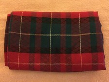 Formal holiday table cloth with napkins