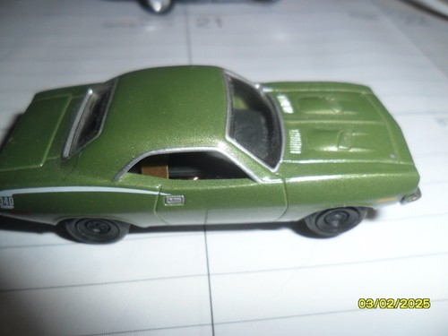 JOHNNY LIGHTNING TJET CHASSIS 1970 PLYMOUTH HEMI CUDA SLOT CAR THUNDERJET green - Picture 2 of 7