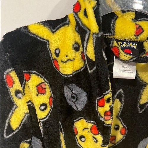 Pokémon Pikachu kids Robe . Size 8 - Picture 2 of 5