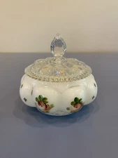BEAUTIFUL VTG FENTON Charleton Rose HANDPAINTED Glass Powder Puff Box 4"H