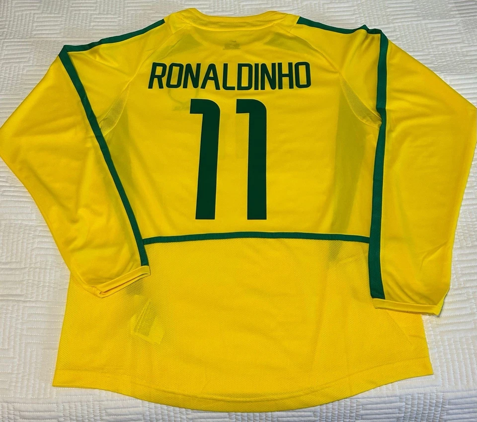 JERSEY EXTRA GRANDE RETRO BRASIL RONALDINHO Foto 2 de 2